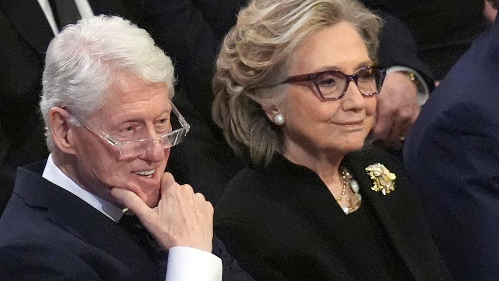 Image for story: GOP takes first step to hold Clintons in contempt of Congress over Epstein investigation 
