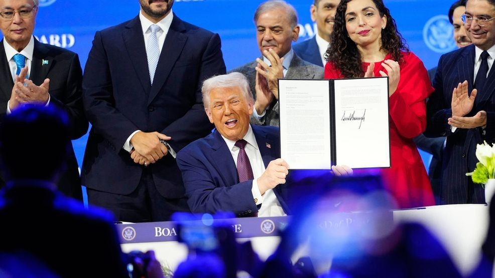 Image for story: Trump inaugurates Gaza Board of Peace with global leaders at Davos