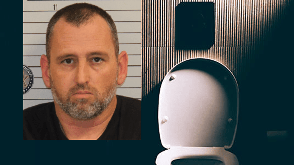 Image for story: Tennessee deacon charged after wife finds videos of babysitter in bathroom on his phone