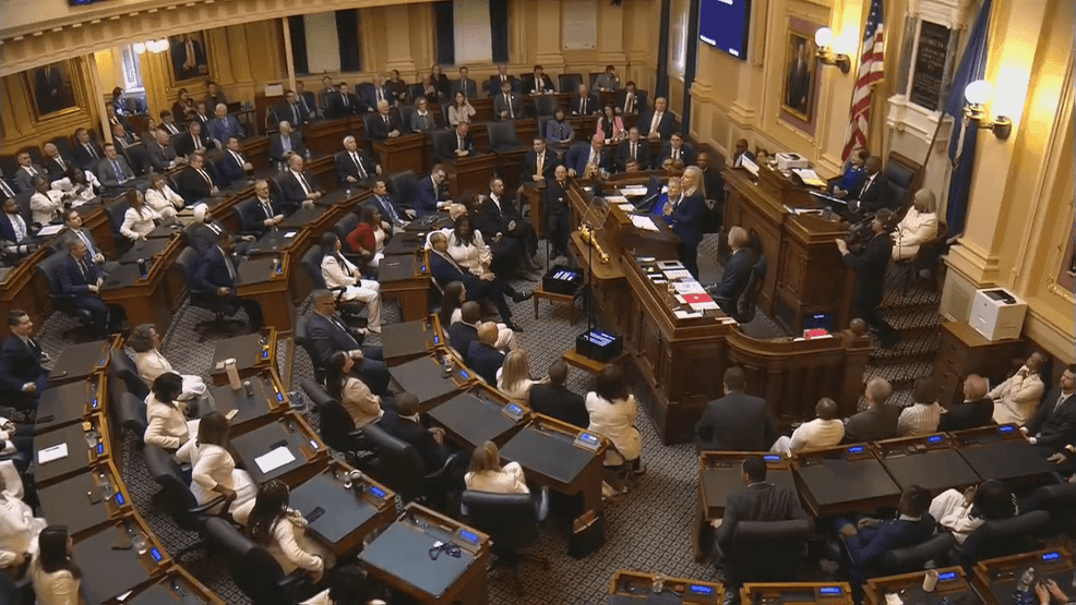 Image for story: Virginia judge finds state Democrats' redistricting resolution illegal