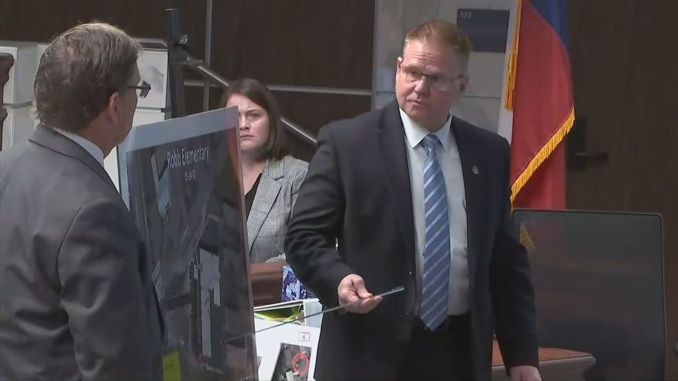 Image for story: Trial testimony breaks down shooter's movements, gunfire timeline at Robb Elementary