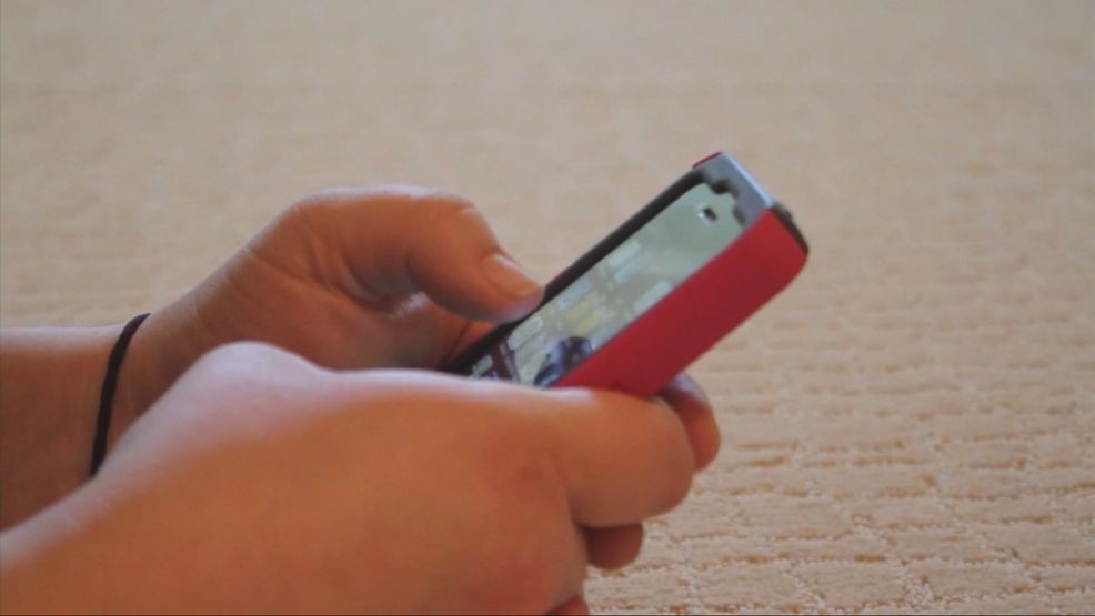 Image for story: Johnston Public Schools restricts cell phone use during school hours