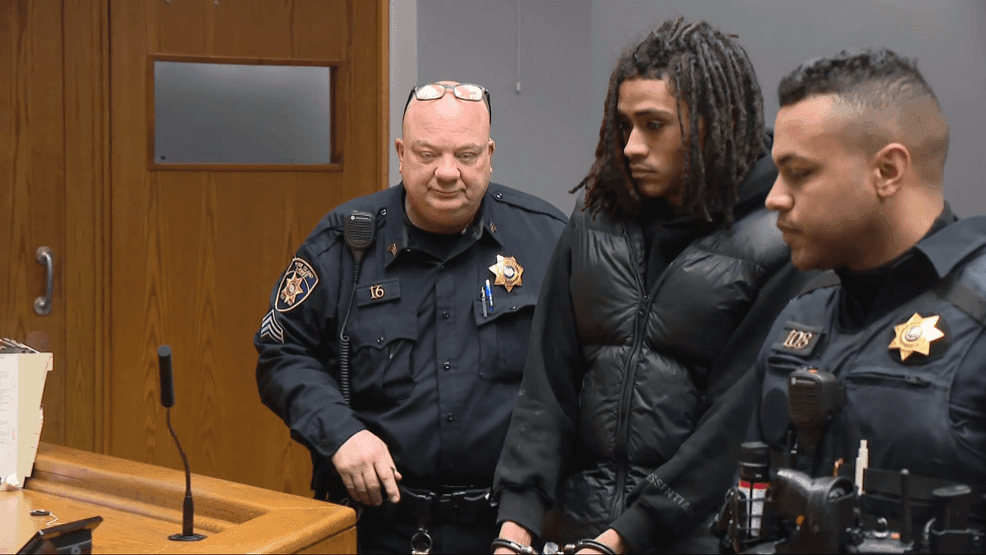 Image for story: Man, 18, held without bail in shooting of two women in Providence