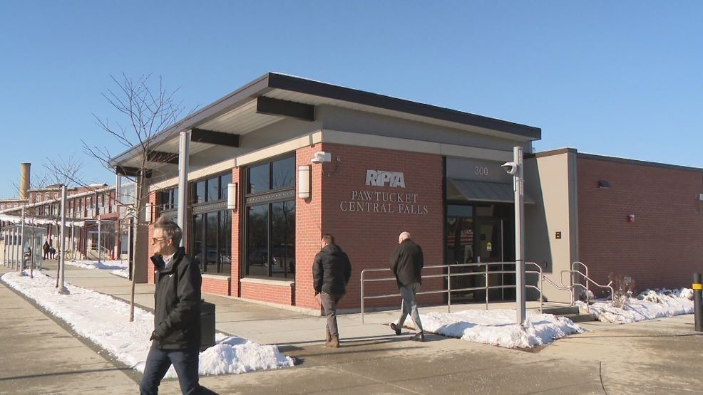 Image for story: Leaders celebrate opening of Pawtucket-Central Falls Transit Center passenger facility