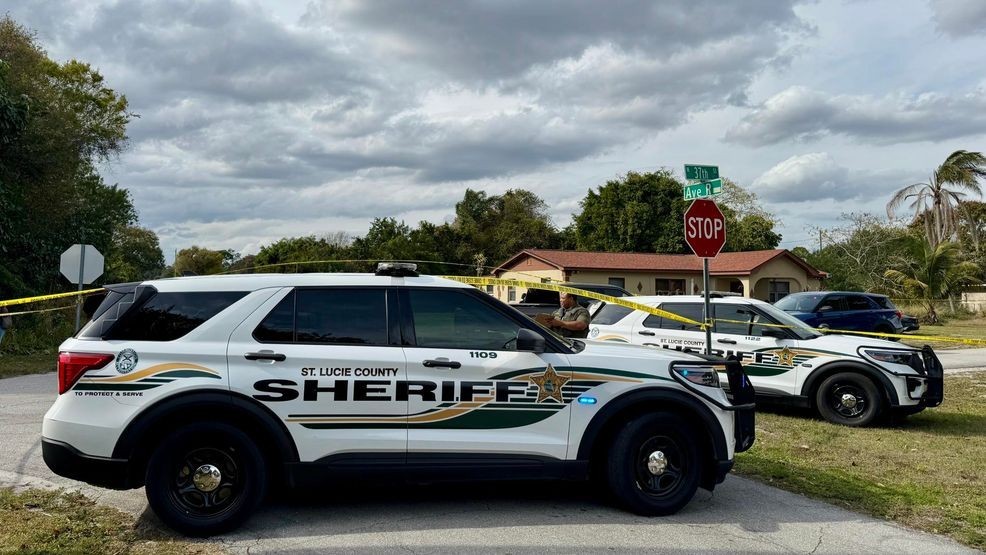 Image for story: Online marketplace meetup in Fort Pierce ends in mass shooting; 4 shot, suspect sought