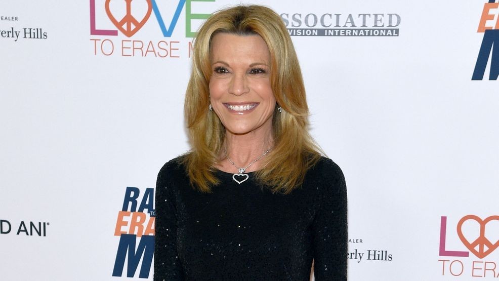 Image for story: Vanna White secretly marries her longtime love John Donaldson