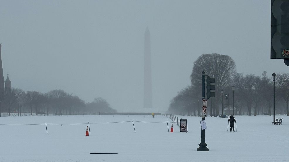 Image for story: GALLERY | Snow falls across the DMV area as winter storm continues