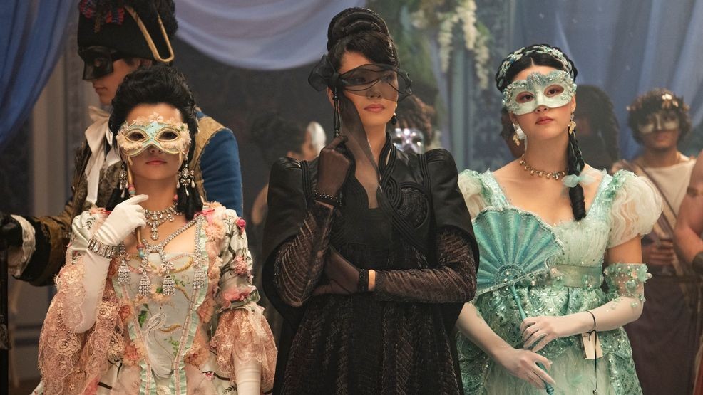 Bridgerton. (L to R) Michelle Mao as Rosamund Li, Katie Leung as Lady Araminta Gun, Isabella Wei as Posy Li in episode 401 of Bridgerton. Cr. Liam Daniel/Netflix © 2025