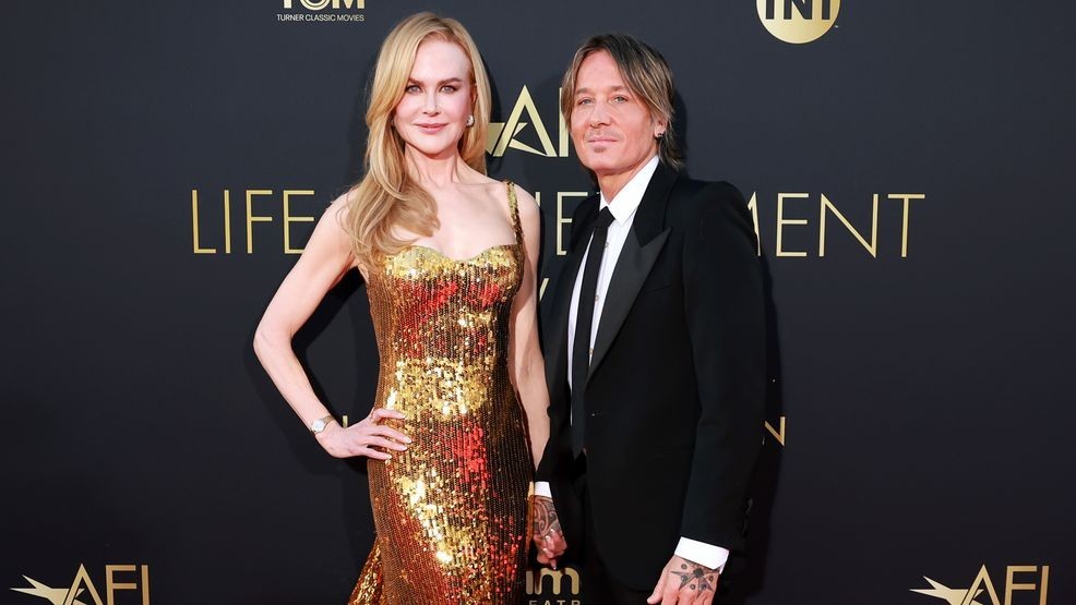 Image for story: Country singer slams rumor she's living with Keith Urban after Nicole Kidman split