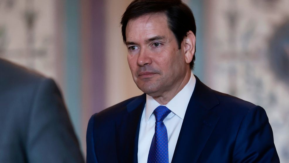 Image for story: US suspends visa processing for 75 countries with high welfare dependency among migrants 