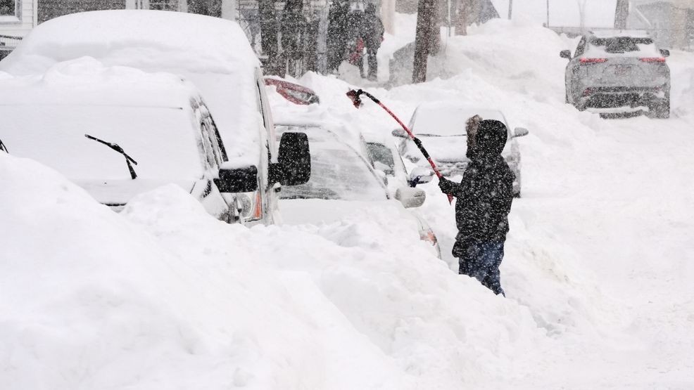 Image for story: Bomb cyclone threatens US after majority of nation hit by massive snowstorm