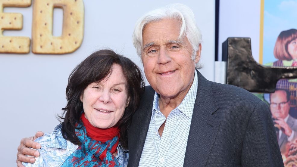 Image for story: Jay Leno was asked if he’d get a girlfriend while wife battles dementia