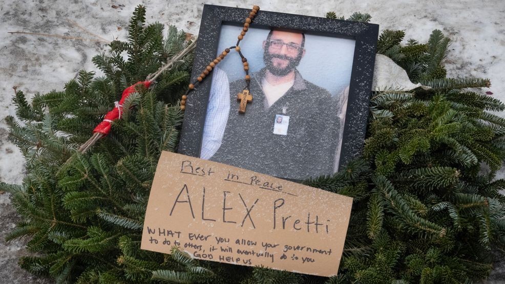 Image for story: Former Brown County law enforcement officers give different takes on Alex Pretti shooting