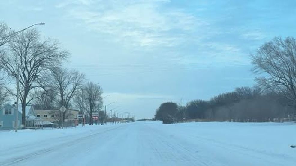 Image for story: Law enforcement agencies caution drivers against travel amid hazardous conditions 