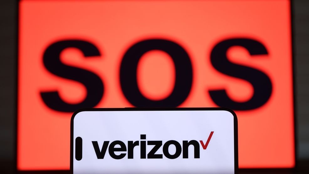 Image for story: Verizon outage fixed after phones 'stuck in SOS mode' 