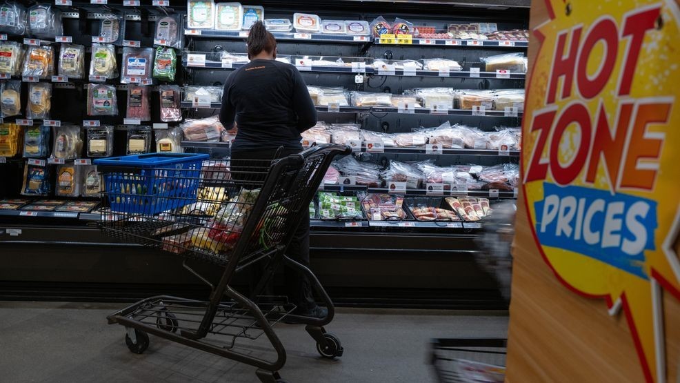 Image for story: Bigger tax refunds could give consumers boost after year of 'resiliency and adaptability'