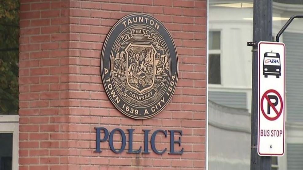 Image for story: Taunton police locate girl, 14, reported missing