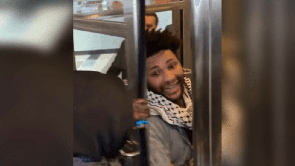 Image for story: Suspect accused of smashing windows at Minneapolis Courthouse arrested: FBI 