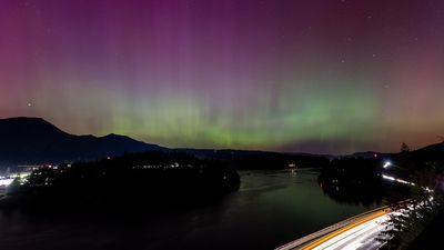 Image for story: Northern Lights could make appearance in Pacific NW skies overnight Monday